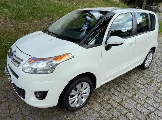 Carro Citroën C3 Picasso 2014 GLX 1.5 8V (Flex)