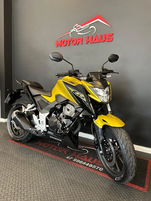 Moto Honda CB 300F Twister 2023 (ABS)