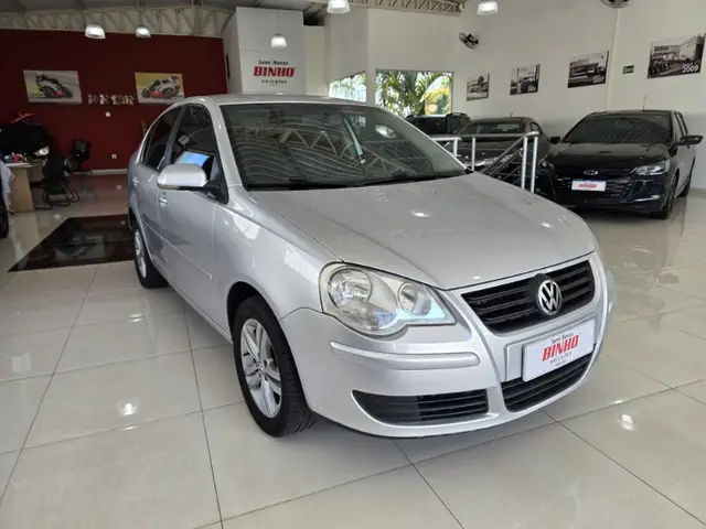 Carro Volkswagen Polo Sedan 2011 1.6 8V (Flex)