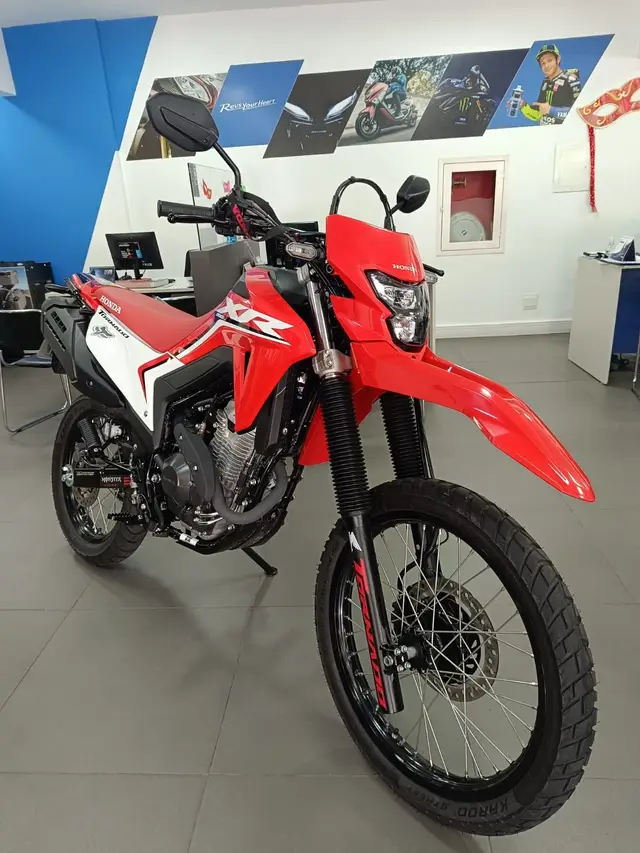 Moto Honda XR 300L 2025 Tornado