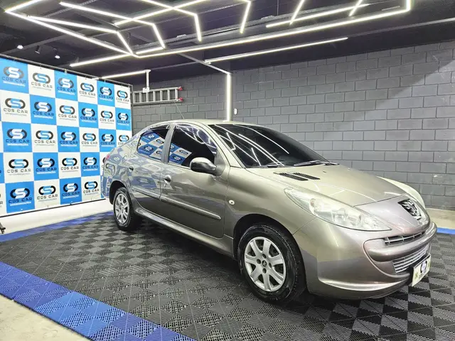 Carro Peugeot 207 Sedan 2013 207 Passion XR 1.4 8V (flex)