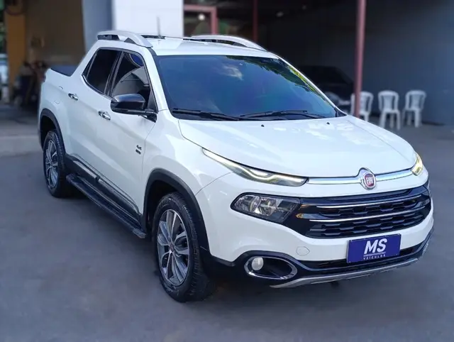 Carro Fiat Toro 2019 Volcano 2.0 diesel AT9 4x4