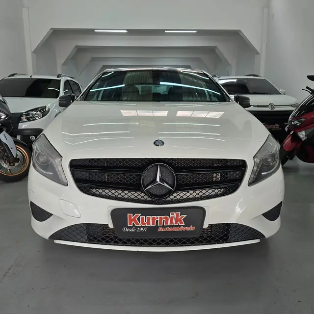 Carro Mercedes-Benz A 200 2014 1.6 Turbo Style DCT