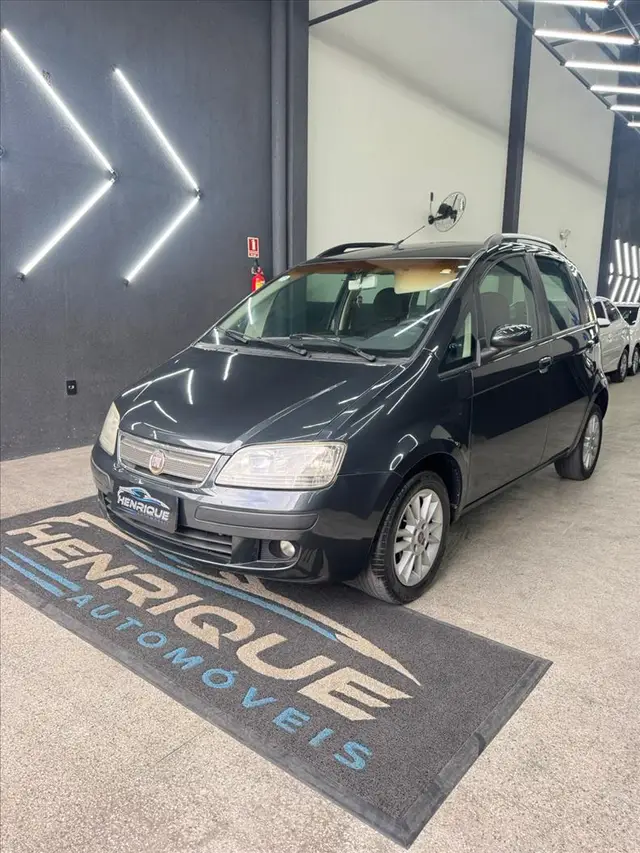 Carro Fiat Idea 2010 ELX 1.4 (Flex)