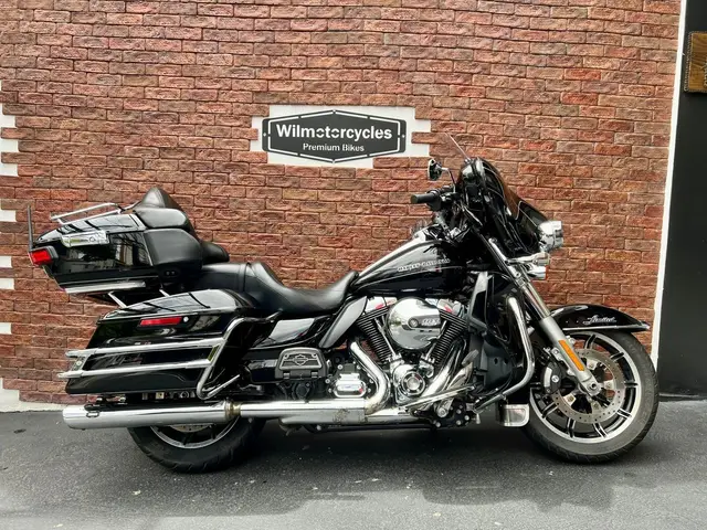 Moto Harley-Davidson Electra Glide 2016 ELECTRA GLIDE ULTRA LIMITED FLHTK