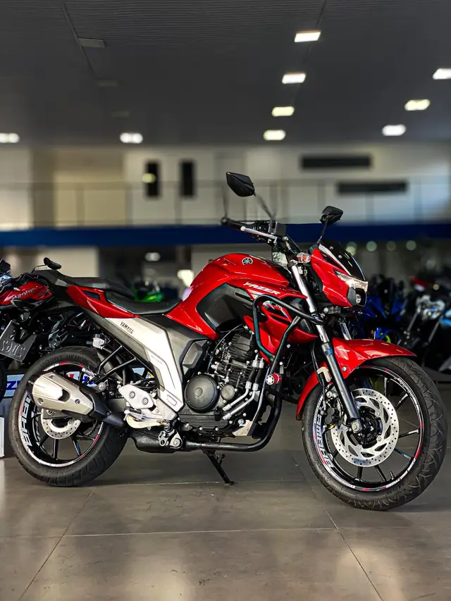Moto Yamaha YS 250 Fazer 2022 ABS