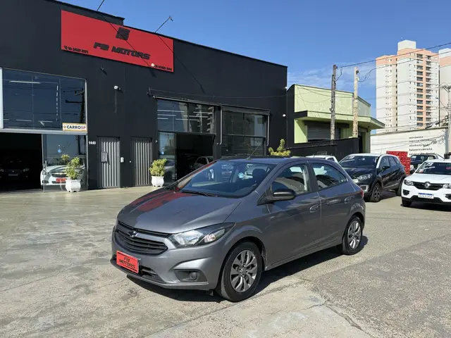 Carro Chevrolet Onix 2021 1.0 (Flex)