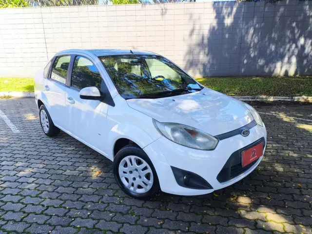 Carro Ford Fiesta Sedan 2014 SE 1.6 Rocam (Flex)