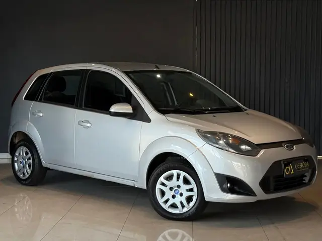 Carro Ford Fiesta Hatch 2013 Rocam 1.0 (Flex)