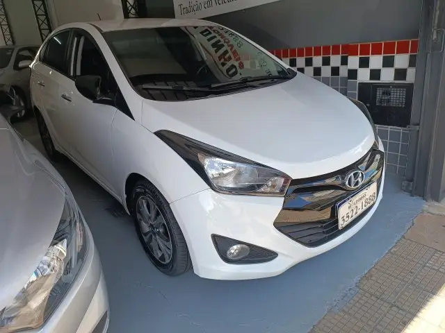Carro Hyundai HB20S 2015 1.0 Copa do Mundo (Flex)