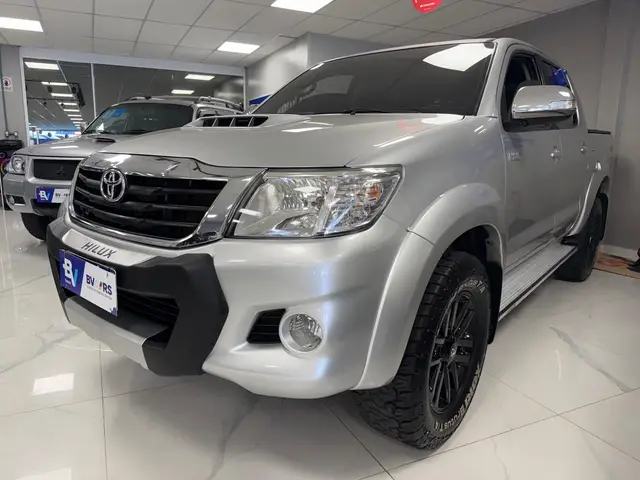 Carro Toyota Hilux SW4 2012 3.0 TDI 4x4 SR 5L (Aut)