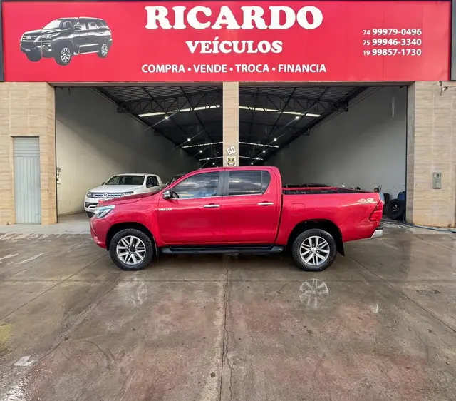 Carro Toyota Hilux Cabine Dupla 2018 Hilux 2.8 TDI SRX CD 4x4 (Aut)
