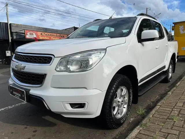 Carro Chevrolet S10 Cabine Dupla 2013 S10 2.8 CTDI LS 4WD (Cabine Dupla)