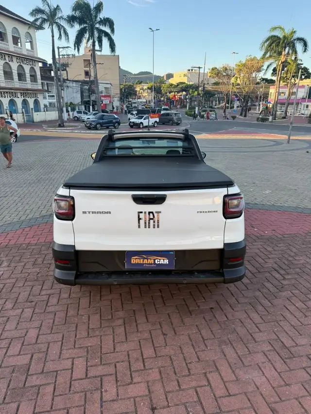 Carro Fiat Strada 2022 Freedom 1.3 CS Plus (Flex)