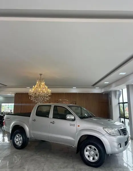 Carro Toyota Hilux Cabine Dupla 2015 Hilux 3.0 TDI 4x4 CD SR