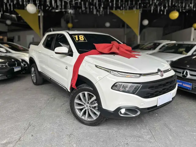 Carro Fiat Toro 2018 Freedom 2.4 TigerShark AT9 (Flex)