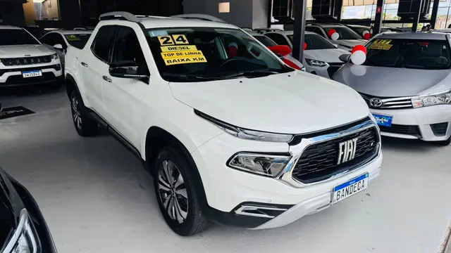 Carro Fiat Toro 2024 Volcano 2.0
