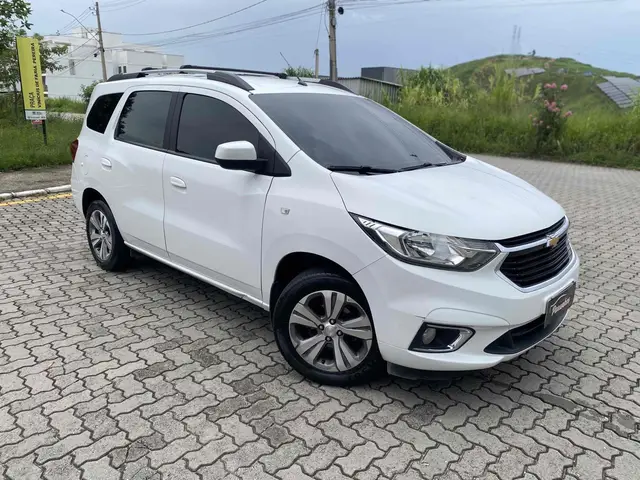 Carro Chevrolet Spin 2023 Premier 1.8 (Aut.)