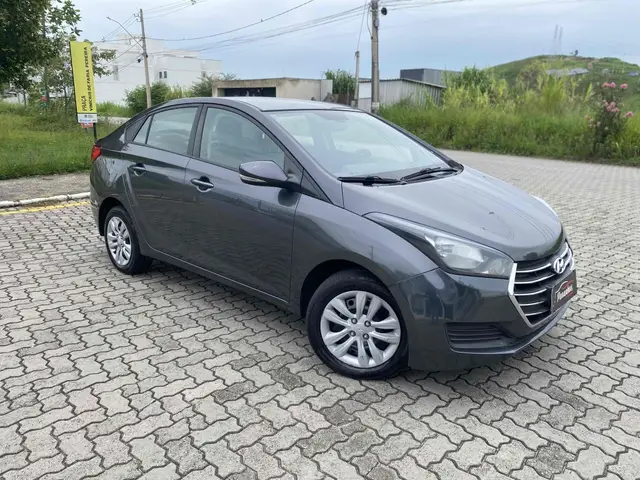 Carro Hyundai HB20S 2016 1.6 Comfort Plus (Flex)
