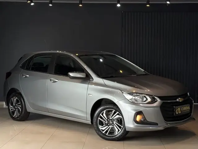 Carro Chevrolet Onix 2025 LT 1.0