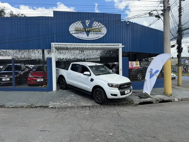 Carro Ford Ranger Cabine Dupla 2017 Ranger XLS 2.2 4x4 CD Diesel (Mec.)