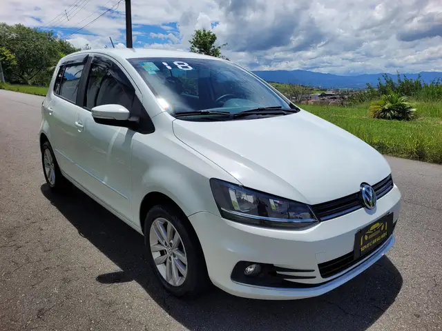 Carro Volkswagen Fox 2018 1.6 MSI Connect (Flex)