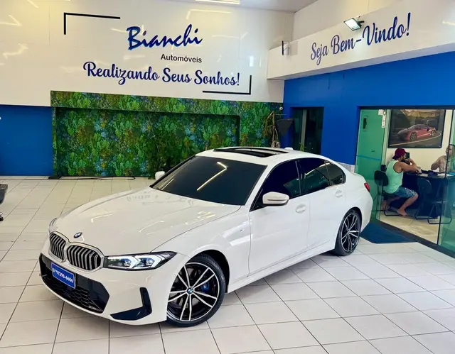 Carro BMW 320i 2024 M Sport 2.0 Turbo (Aut.)
