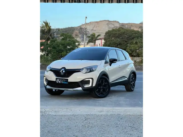 Carro Renault Captur 2018 Intense 1.6 16v SCe CVT (Flex)