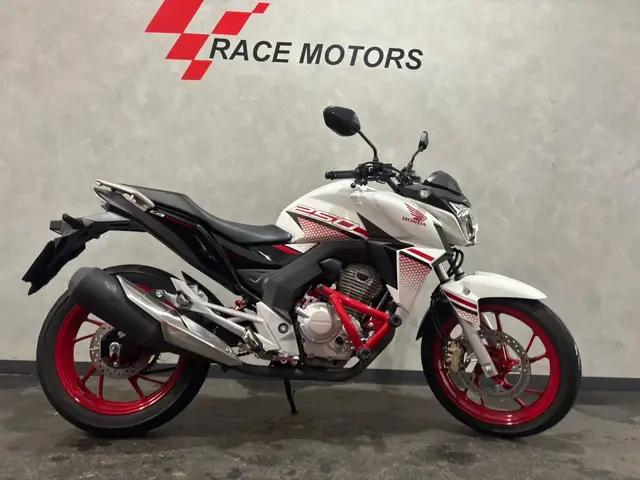 Moto Honda CB 250F Twister 2022 (CBS)