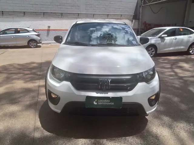 Carro Fiat Mobi 2025 Like 1.0