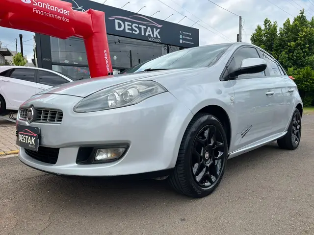 Carro Fiat Bravo 2014 Essence 1.8 16V (Flex)