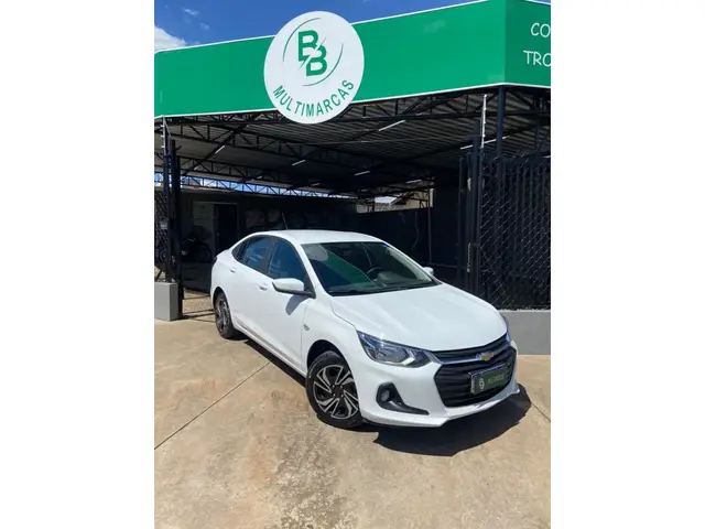 Carro Chevrolet Onix Plus 2024 LT 1.0