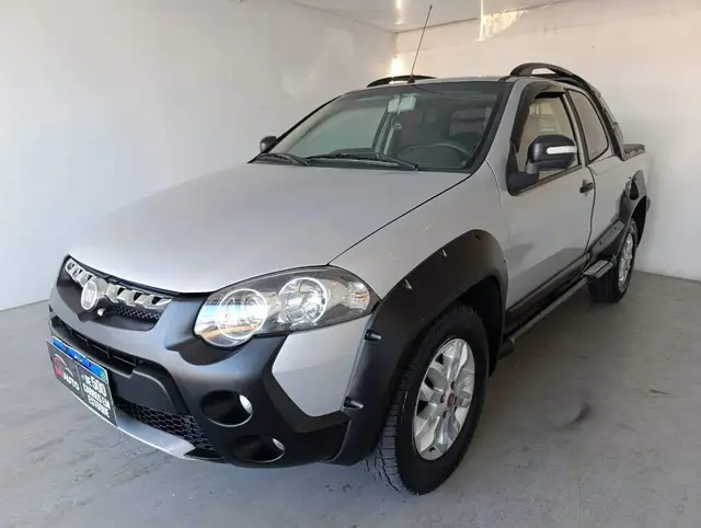 Carro Fiat Strada 2013 Adventure 1.8 16V (Flex) (Cabine Dupla)