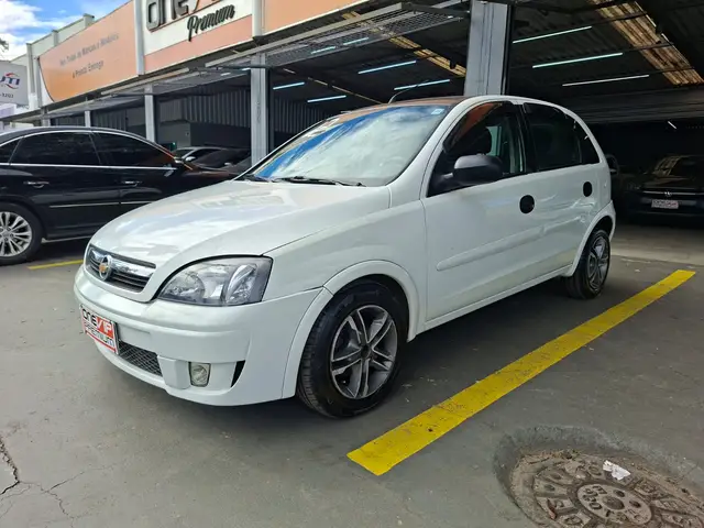 Carro Chevrolet Corsa Hatch 2012 Maxx 1.4 (Flex)