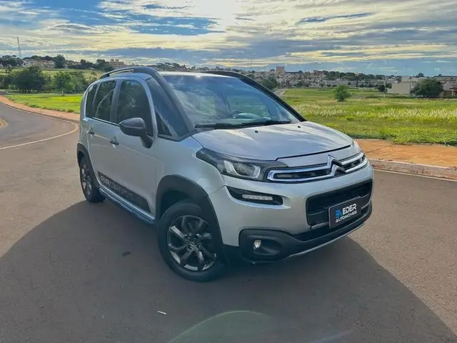 Carro Citroën Aircross 2017 1.5 8V Live (Flex)
