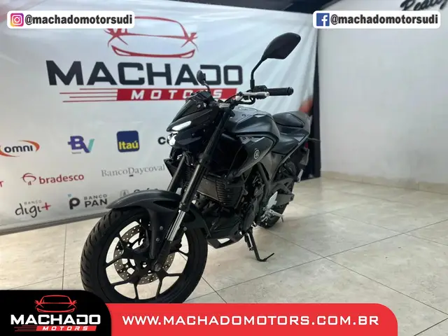 Moto Yamaha MT-03 2022 ABS