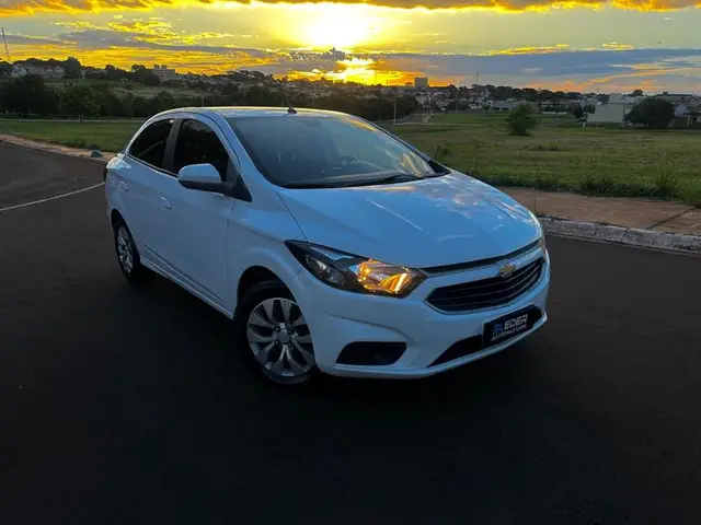 Carro Chevrolet Prisma 2017 1.4 LT SPE/4