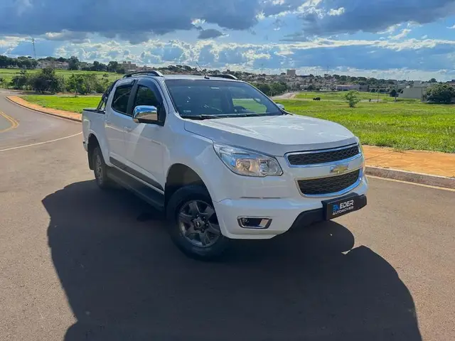 Carro Chevrolet S10 Cabine Dupla 2016 S10 2.4 Advantage (Cabine Dupla)