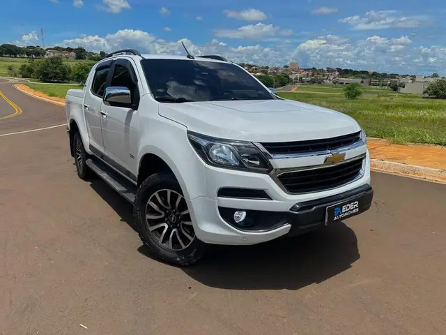 Carro Chevrolet S10 Cabine Dupla 2020 S10 2.8 CTDI High Country 4WD (Cabine Dupla) (Aut)
