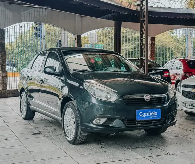 Carro Fiat Grand Siena 2014 Essence 1.6 16V (Flex)