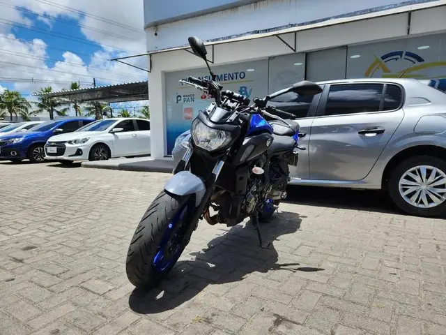 Moto Yamaha MT-07 2023 ABS