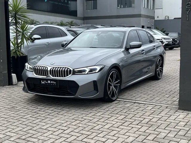 Carro BMW 320i 2024 M Sport 2.0 Turbo (Aut.)