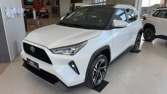 Carro Toyota Yaris Cross 2026 1.5 HEV