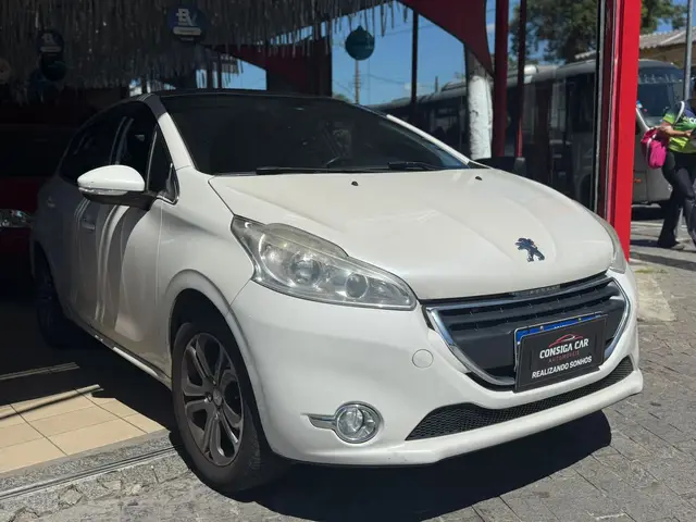 Carro Peugeot 208 2014 Griffe 1.6 16V (Flex) (Aut)