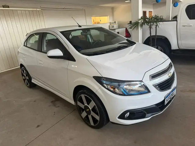 Carro Chevrolet Onix 2015 1.4 LT SPE/4