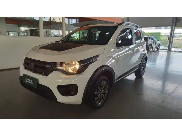Carro Fiat Mobi 2024 Trekking 1.0