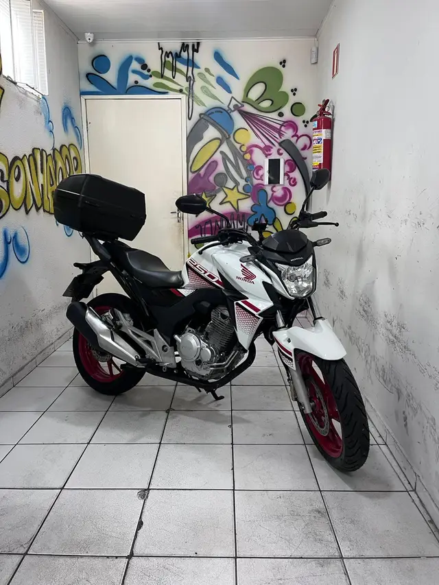 Moto Honda CB 250F Twister 2022 (CBS)