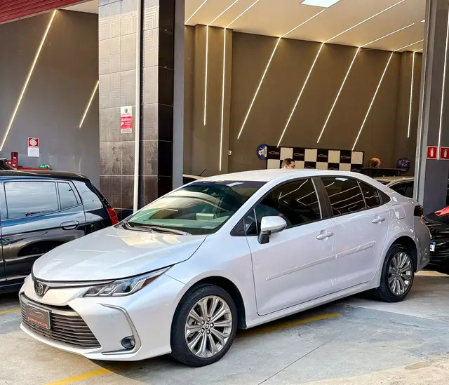 Carro Toyota Corolla 2023 XEi 2.0 Flex