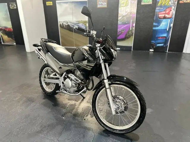Moto Honda NX 4 Falcon 2005 400