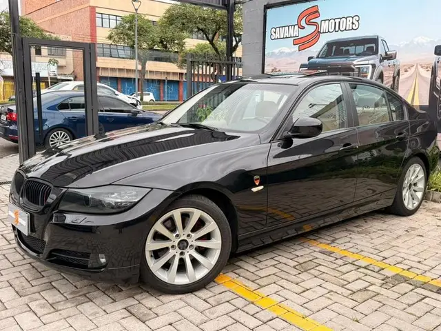 Carro BMW 325i 2011 325i (aut)